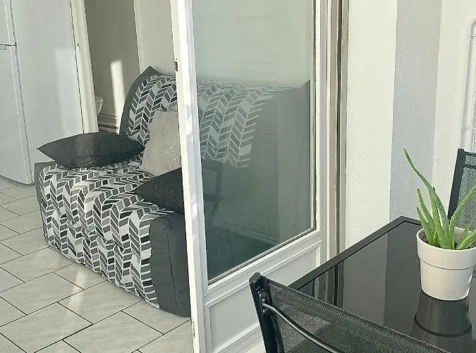 Plein Sud Face Piscine Aqualudique * Cabourg